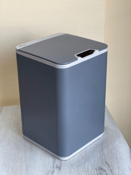 سلة مهملات الكترونية