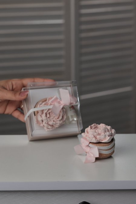 معطر مع فواحة