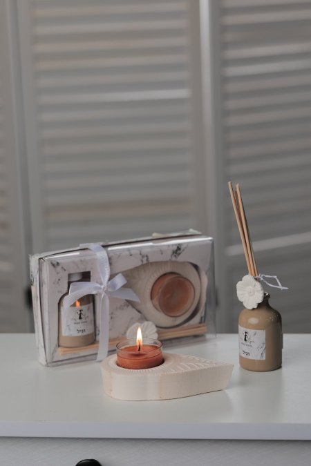 بكج معطر وشمع