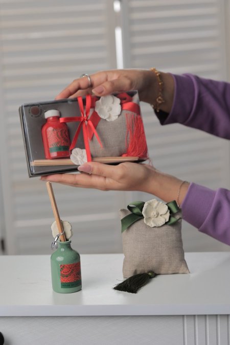 مخدة مع معطر